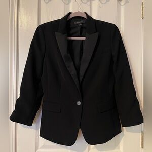 Ann Taylor black blazer in size 8P